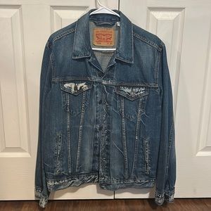 Men’s Vintage Levi’s dark denim jacket